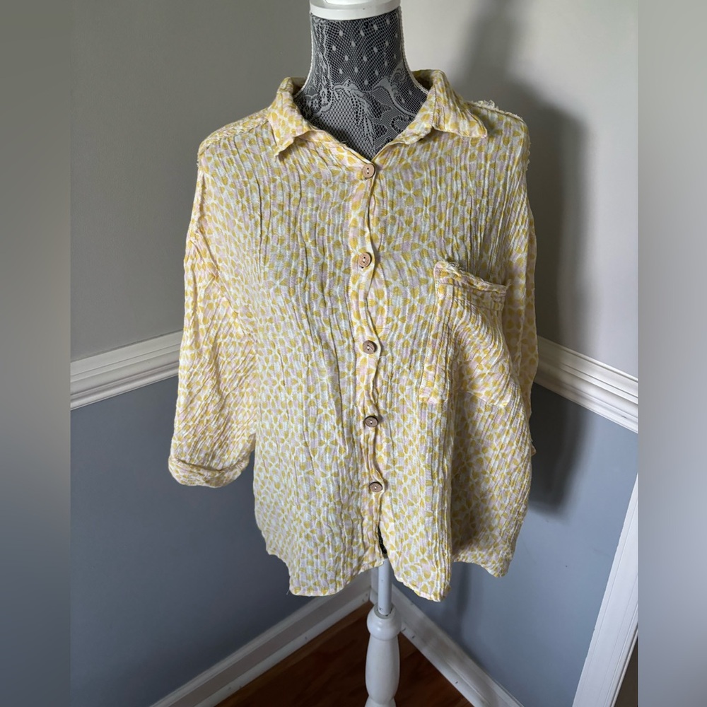 Women’s Vintage Free People Intimately Button Down Top Size Large